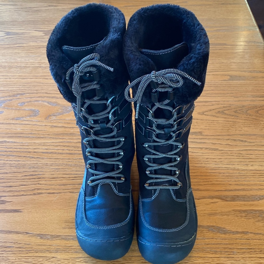 Woman’s JBU winter boot
